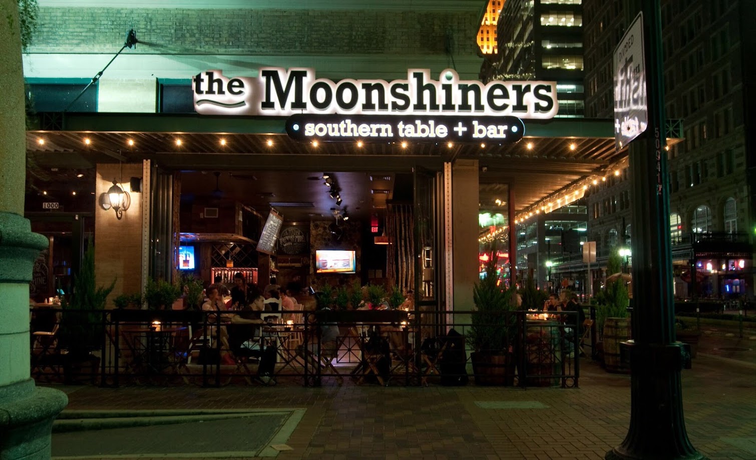 The Moonshiners Southern Table + Bar