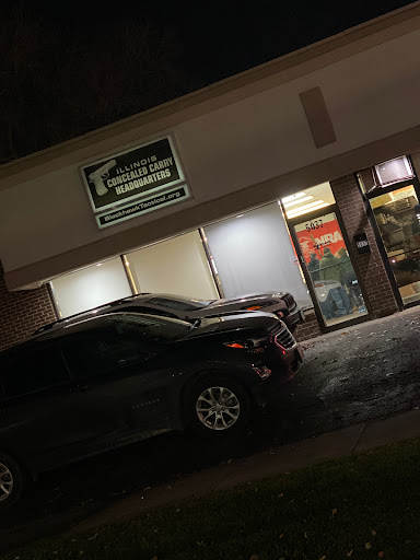 Gun Shop «Blackhawk Tactical Firearm Training / Guns», reviews and photos, 5037 W 111th St, Alsip, IL 60803, USA