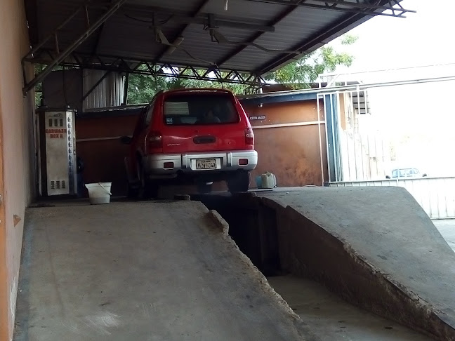 Opiniones de LAVADORA DE CARROS "FLASH CAR" en Portoviejo - Servicio de lavado de coches