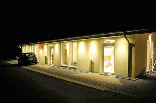 Veterinarian Dr. Anja Sommer in Minden unter Minden, 