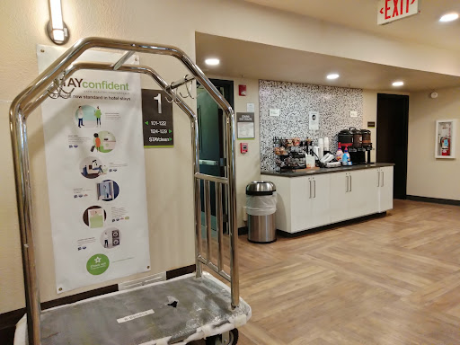 Shopping Mall «Union Landing Shopping Center», reviews and photos, I-880, Union City, CA 94587, USA