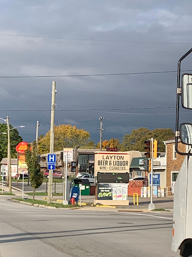 Liquor Store «Layton Beer & Liquor», reviews and photos, 2008 W Layton Ave, Milwaukee, WI 53221, USA