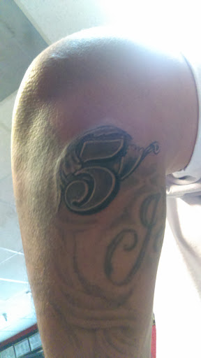 Tattoo Shop «Fine Art Tattoo», reviews and photos, 2732 W Thomas Rd, Phoenix, AZ 85017, USA