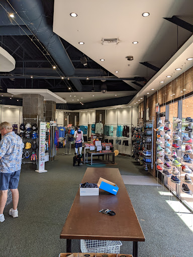 Shoe Store «Sole Sports Running Zone», reviews and photos, 1006 E Warner Rd #104, Tempe, AZ 85284, USA