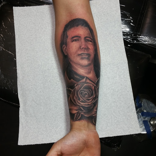 Tattoo Shop «Tattoo Merk Ink», reviews and photos, 7633 Van Nuys Blvd, Van Nuys, CA 91405, USA