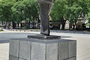 Monumento Al Cartero image