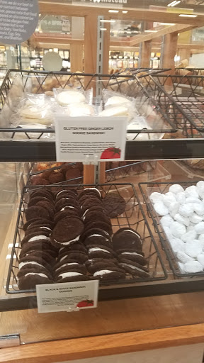 Grocery Store «Earth Fare North Canton», reviews and photos, 3939 Everhard Rd NW, North Canton, OH 44709, USA