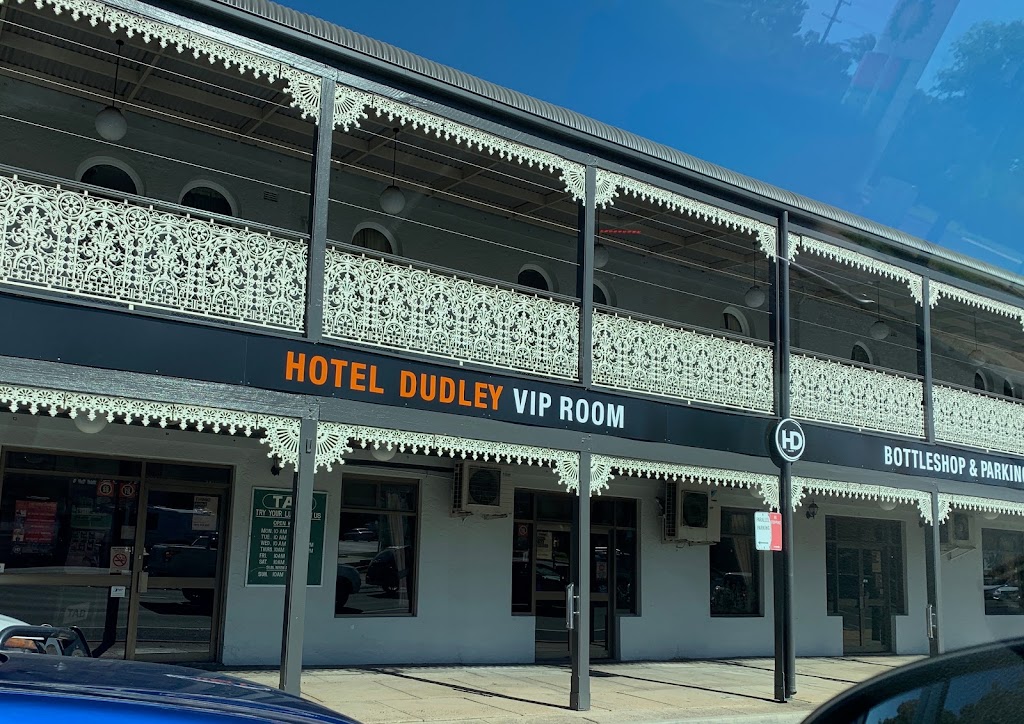 Dudley Hotel Bathurst 2795