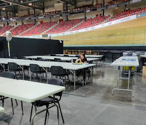 Photo n°5 de Vélodrome National de Saint-Quentin-en-Yvelines à Montigny-le-Bretonneux ()