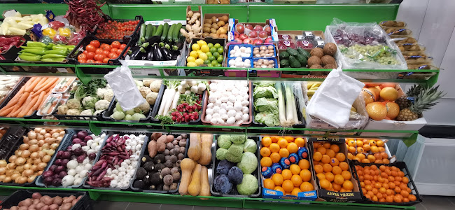 Hozzászólások és értékelések az Zöldség és Gyümölcs Kereskedés-ról