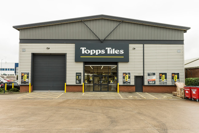 Topps Tiles Watford Imperial - SUPERSTORE - Hardware store
