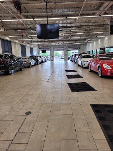 Lexus Dealer «Tom Wood Lexus», reviews and photos, 4610 E 96th St, Indianapolis, IN 46240, USA