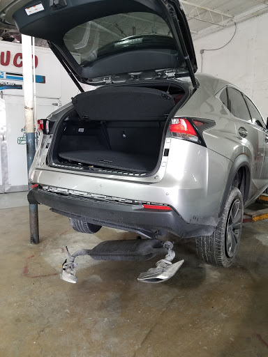 Auto Body Shop «Jaruco Auto Paint & Body», reviews and photos, 564 W 28th St, Hialeah, FL 33010, USA