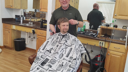 Barber Shop «Eagles Nest Barbershop», reviews and photos, 61 Eagles Nest Rd, Waynesville, NC 28786, USA