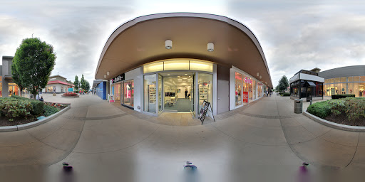 Optician «Shapiro Optical», reviews and photos, 7050 Mall Walk, Yonkers, NY 10704, USA