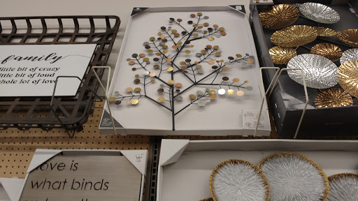 Home Goods Store «Tuesday Morning», reviews and photos, 2620 Lake Cir Dr, Indianapolis, IN 46268, USA