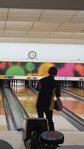 Bowling Alley «Airway Lanes», reviews and photos, 4825 Highland Rd, Waterford Twp, MI 48328, USA