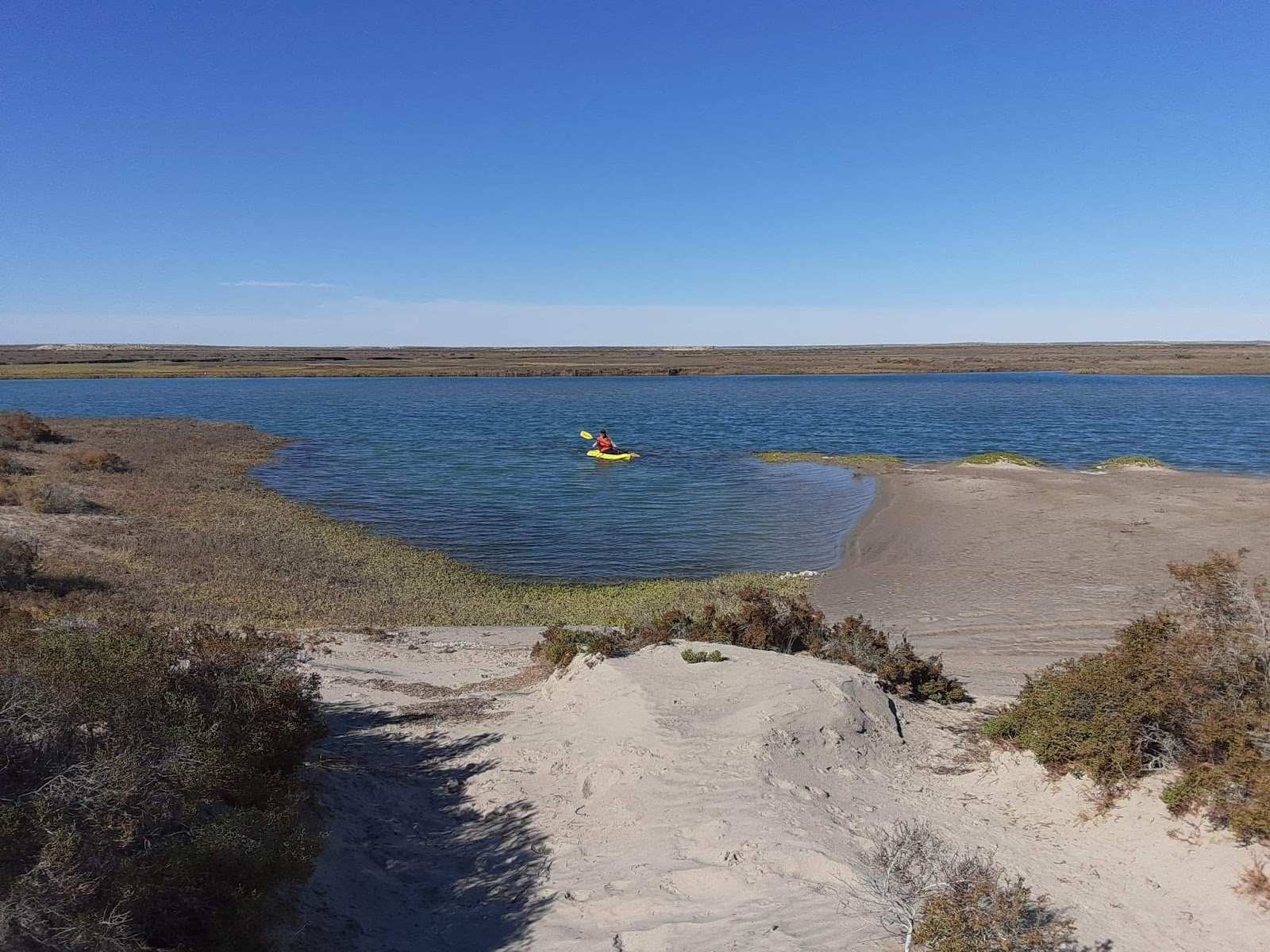 Foto von Playa El Borrascoso befindet sich in natürlicher umgebung