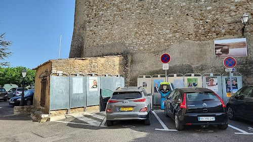 Borne de recharge de véhicules électriques Réseau eborn Station de recharge Sainte-Croix-du-Verdon