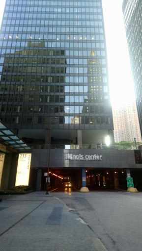 Gym «Lakeshore Sport & Fitness Illinois Center», reviews and photos, 211 N Stetson Ave, Chicago, IL 60601, USA