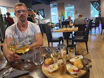 Plats et boissons du Restaurant français Le Ménestrel à Pérouges - n°2