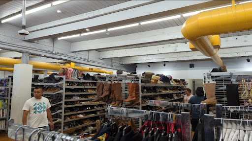 Thrift Store «Goodwill Store», reviews and photos, 23740 El Toro Rd e, Lake Forest, CA 92630, USA