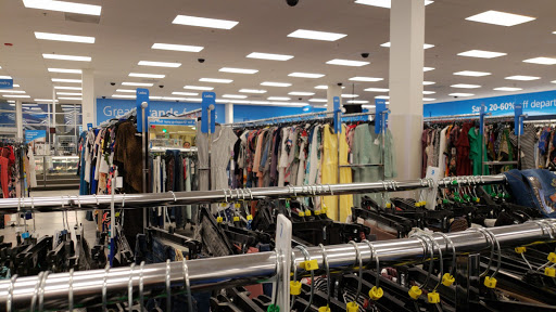 Clothing Store «Ross Dress for Less», reviews and photos, 239 Golf mill Center, Niles, IL 60714, USA