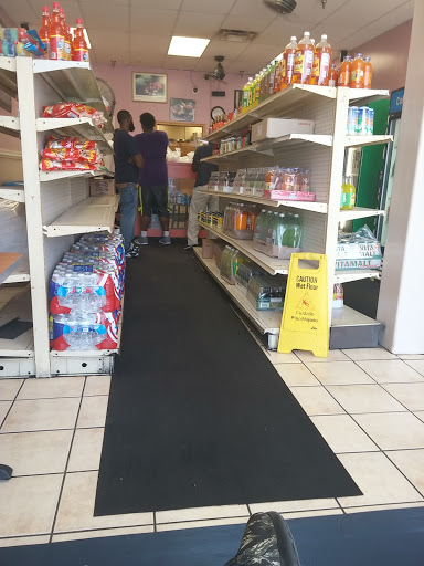 Shopping Mall «Circle Plaza Shopping Center», reviews and photos, 425-527 E Belt Blvd, Richmond, VA 23224, USA