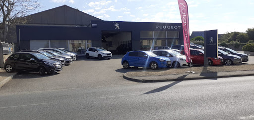 Photo 1 - GARAGE PEUGEOT POULDREUZIC