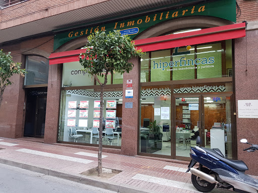 Inmobiliaria Hiperfincas Cornellà en Cornellà de Llobregat