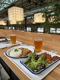 Photo n°24 de L'Entrepôt Food Hall Rouen à Rouen ()
