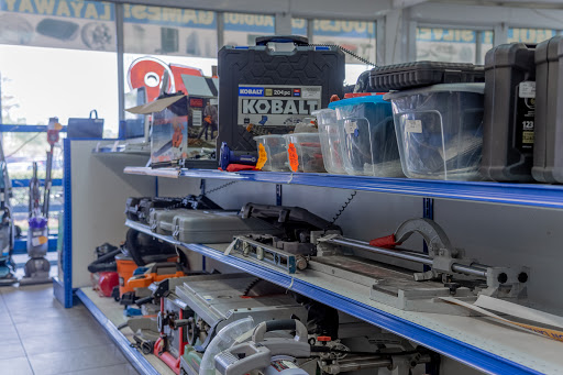 Pawn Shop «La Familia Pawn and Jewelry», reviews and photos, 2057 Americana Blvd, Orlando, FL 32839, USA