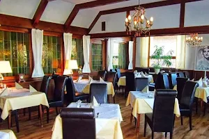 Restaurant Syrtaki im Haus Schellen image