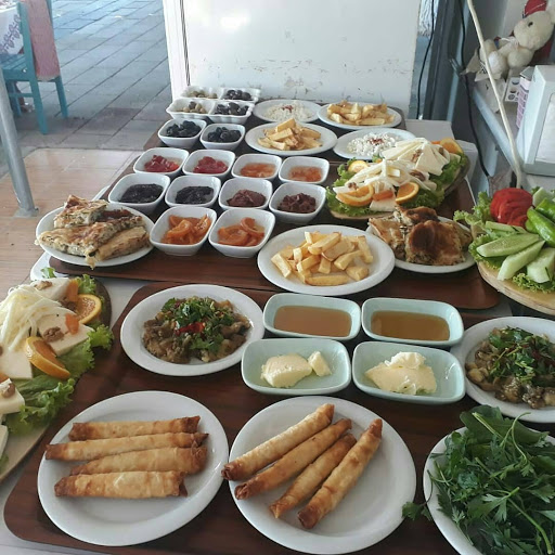 Küçük Yayla Kızların Yeri