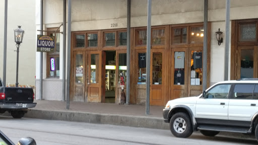 Liquor Store «Frankies Liquor Store», reviews and photos, 2218 Strand, Galveston, TX 77550, USA