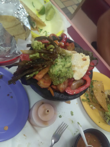 Grocery Store «Supermercado La Chiquita», reviews and photos, 651 Ashland Ave, Aurora, IL 60505, USA