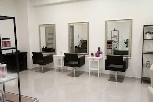 Salon Barbra image