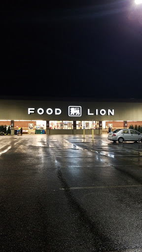 Grocery Store «Food Lion», reviews and photos, 1 New Clyde Hwy, Canton, NC 28716, USA