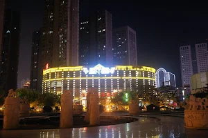 Dalian Development Zone Five Color City image