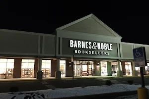 Barnes & Noble image