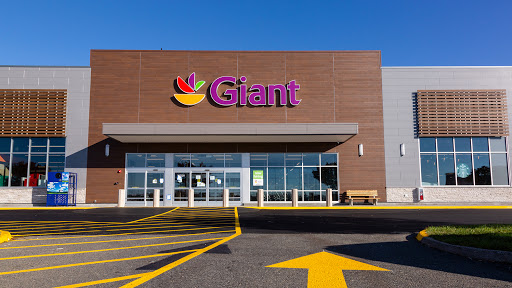 Giant, 6426 Springfield Plaza, Springfield, VA 22150, USA, 
