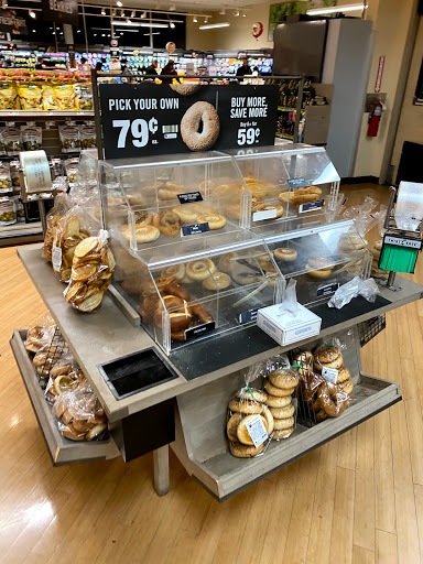 Grocery Store «Stop & Shop», reviews and photos, 60 Wall St, Huntington, NY 11743, USA