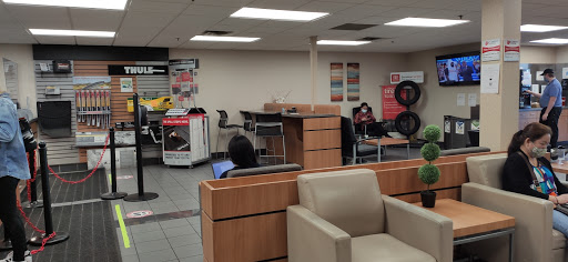 Toyota Dealer «Maplewood Toyota», reviews and photos, 2873 Maplewood Dr, Maplewood, MN 55109, USA