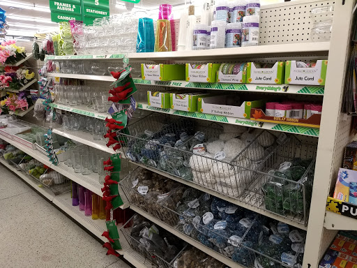 Dollar Store «Dollar Tree», reviews and photos, 1549 NE 145th St, Seattle, WA 98155, USA