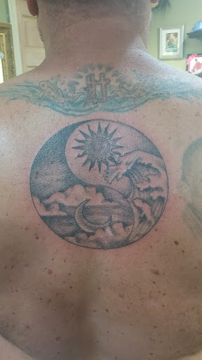 Tattoo Shop «Lucky Soul Tattoo», reviews and photos, 214 Amity Rd A, Woodbridge, CT 06525, USA