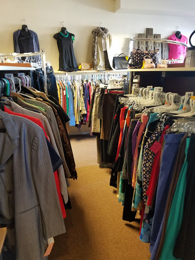 Consignment Shop «Brand Used Thrift And Consignment Shop», reviews and photos, 157 Dolson Ave, Middletown, NY 10940, USA