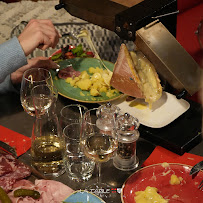 Raclette du Restaurant français La Table de Bretagne et Table de Savoie à Montigny-le-Bretonneux - n°17