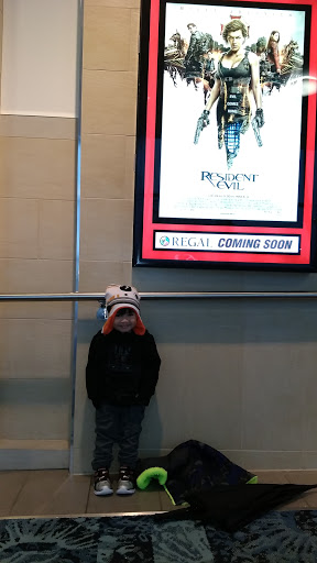 Movie Theater «Regal Cinemas Nanuet 12 & RPX», reviews and photos, 6201 Fashion Dr, Nanuet, NY 10954, USA