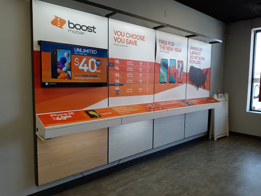 Telecommunications Service Provider «Boost Mobile Store by Wireless X», reviews and photos, 228 S Larkin Ave, Joliet, IL 60436, USA