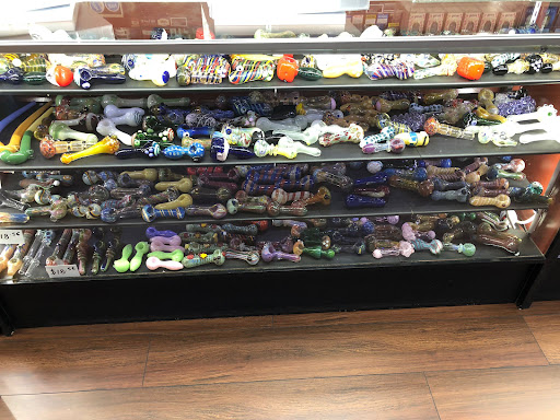 Tobacco Shop «Amsterdam Smoke Shop», reviews and photos, 5901 Warner Ave, Huntington Beach, CA 92649, USA